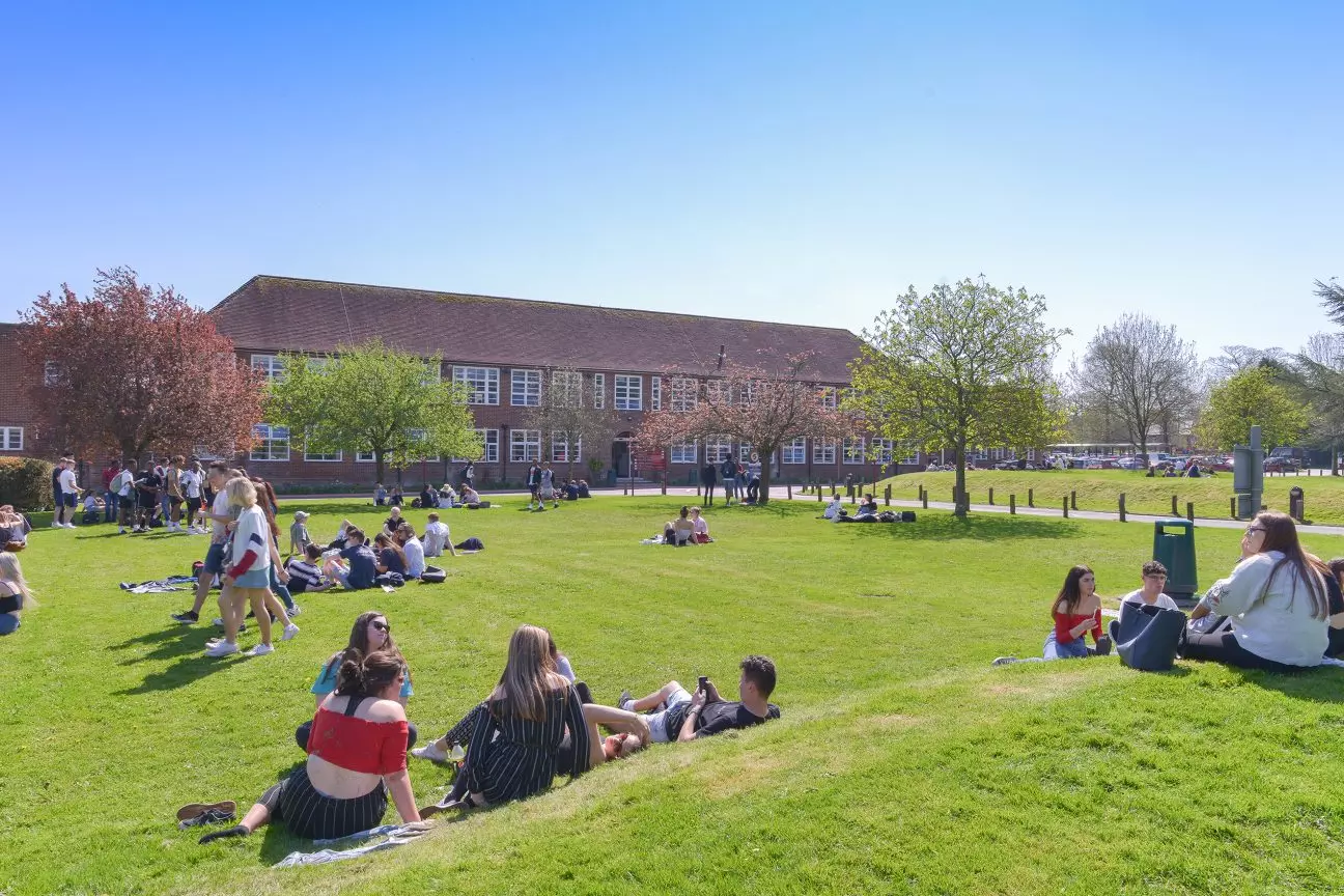 Brockenhurst College 1